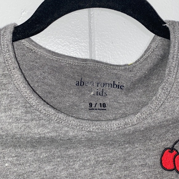 Abercrombie Kids Girls Gray Long Sleeve With Cherry Detail Size 9/10 NWT - Picture 3 of 5